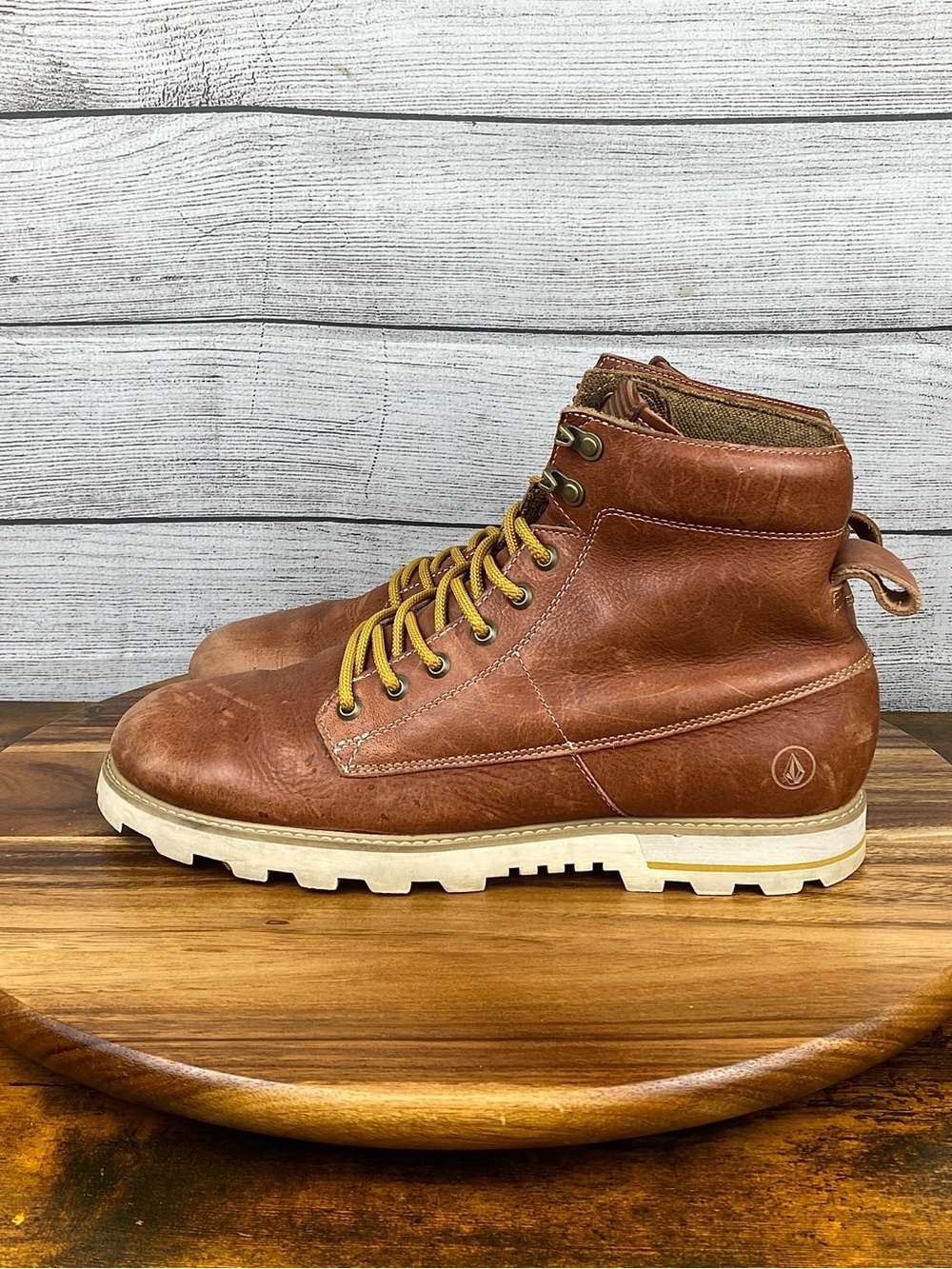 Volcom Smithington Rust Brown Lace Up Boots Men’s Shoe Size 11